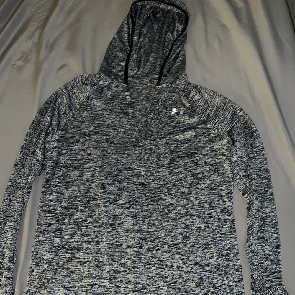 Under Armour Gray Athletic Sweater with Hood and Moisture-Wicking Fabric
